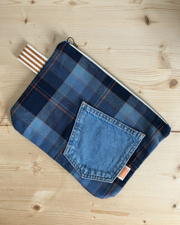 Pochette ecossais bleu