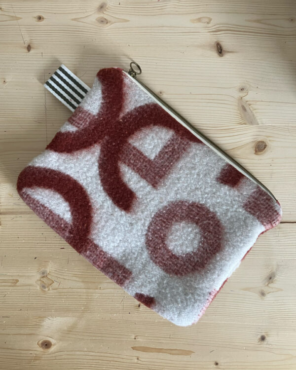 Pochette laine graphique