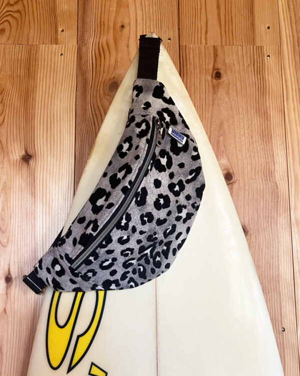 Banane L Léopard Gris