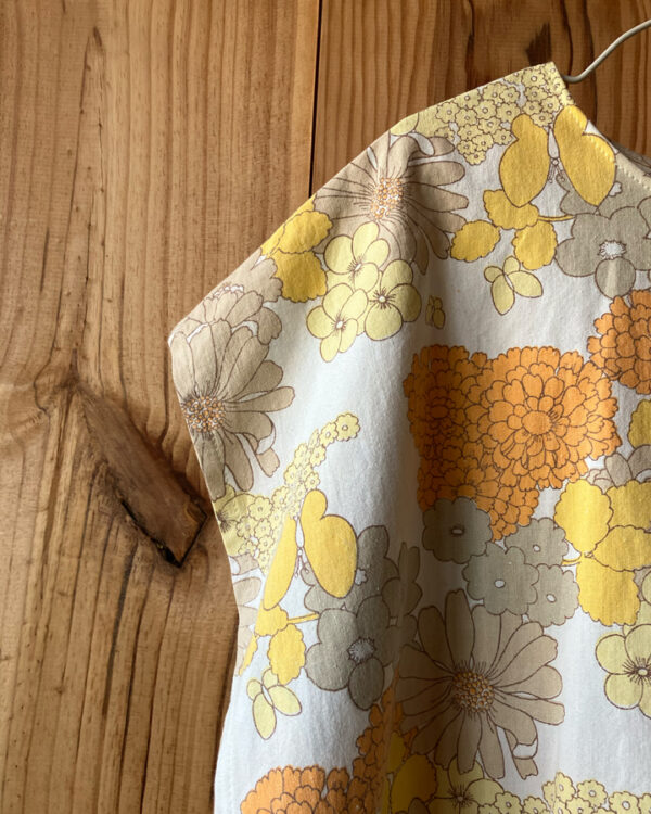 Box Top Fleurs Seventies Jaunes