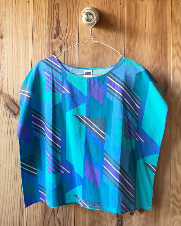 Box Top Graphique Turquoise